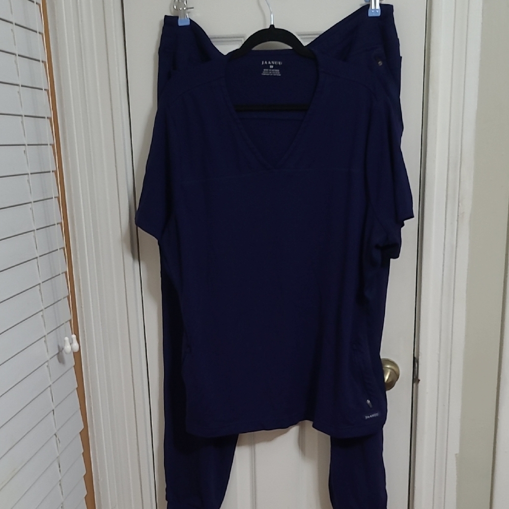 Jaanuu Women's Navy Blue Scrub Top and Pants Set